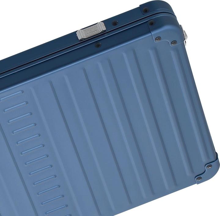 Actual product image Aleon Aluminium Laptop Sleeve 13" (15")