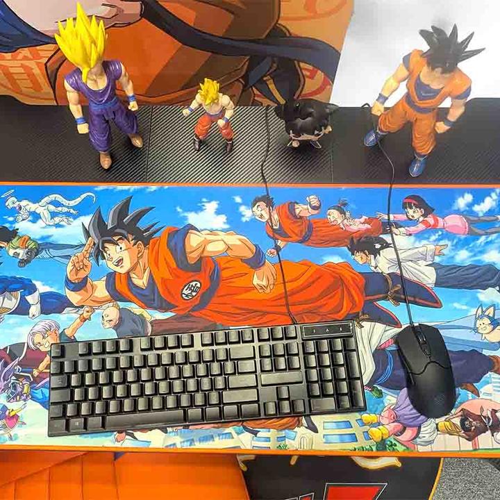 Produktbild Subsonic Dragon Ball Z XXL Schreibtischunterlage Goku's Friends (XXL)