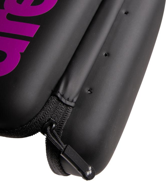 Actual product image Arena Swimming goggles case