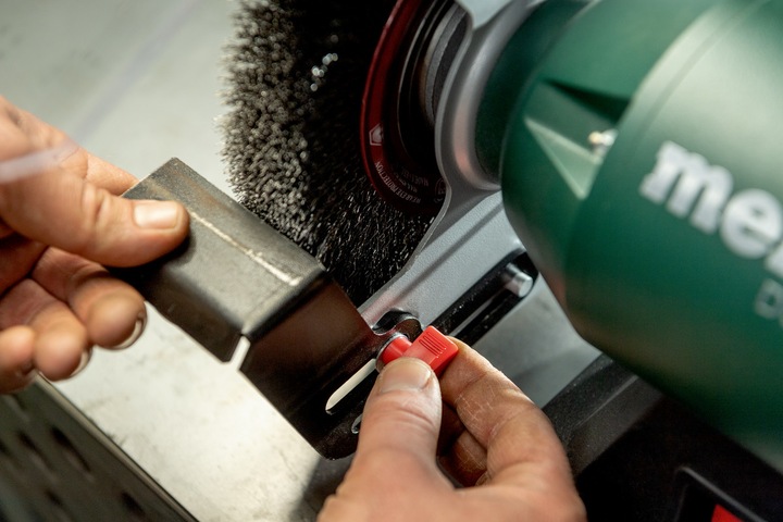 Produktbild Metabo DS 150 Plus Doppelschleifmaschine (Doppelschleifer, 400 W)
