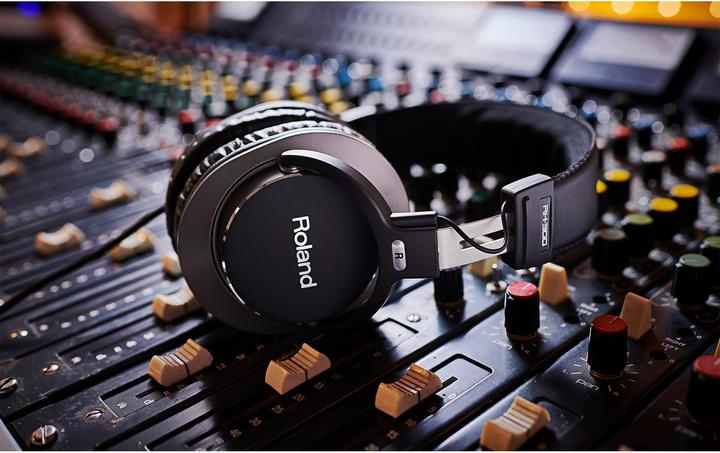 Produktbild Roland RH-300 (ANC, Kabelgebunden)