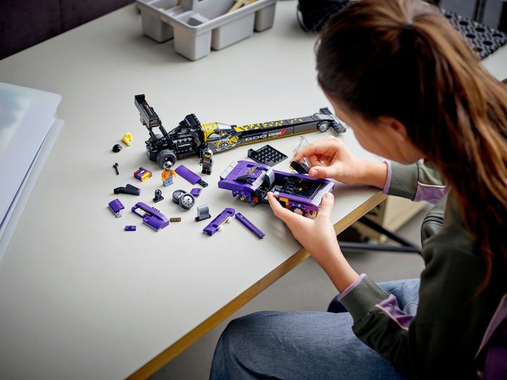 Actual product image LEGO Speed Champions 76904 Mopar Dodge and Dodge Challenger (76904, LEGO Speed Champions)