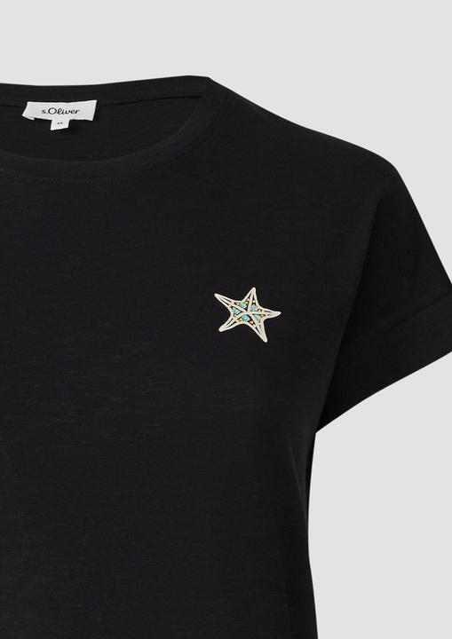 Produktbild S.Oliver T-Shirt T-Shirt im Relaxed Fit mit kleinem Artwork (46)