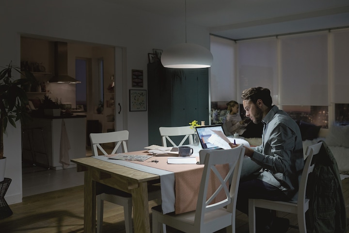 Actual product image Philips LED (E14, 6.50 W, 806 lm, 1 x, E)