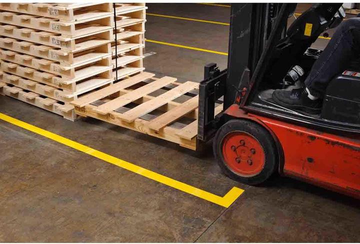 Productafbeelding Brady B30C-4000-483YL-KT, Toughstripe vloermarkering met beschermlaminaat, polyester, geel, glanzend