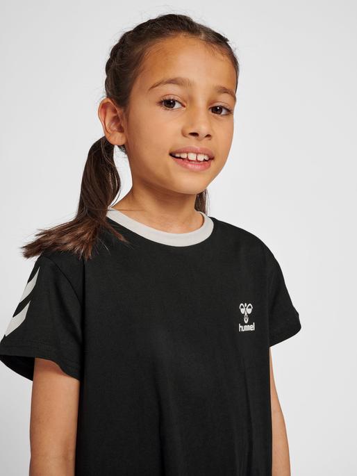 Image du produit hummel Mille T-Shirt Robe S/S (122)