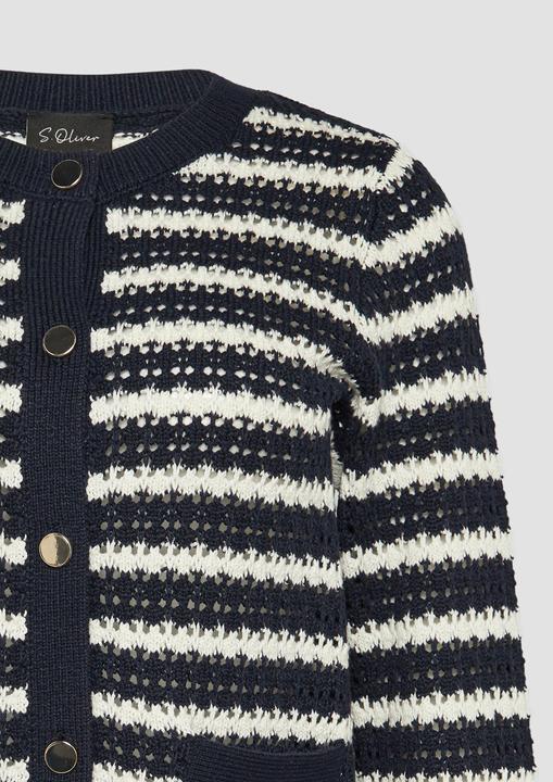 Actual product image S.Oliver Strickjacke Geringelte Lochstrickjacke mit Knöpfen (42)