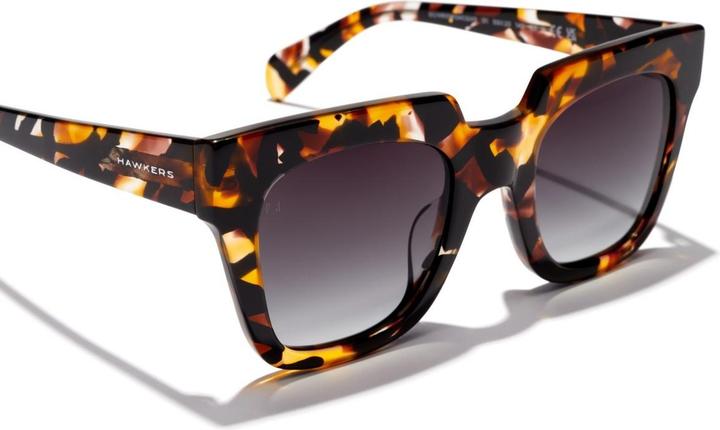 Actual product image Hawkers Savage Iron