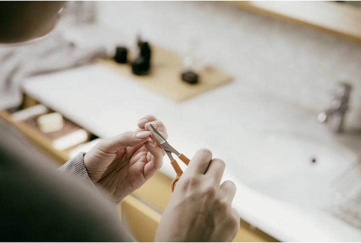 Actual product image Fiskars Manicure scissors, Rounded tips, Total length: 10 cm, Quality steel/plastic, Classic