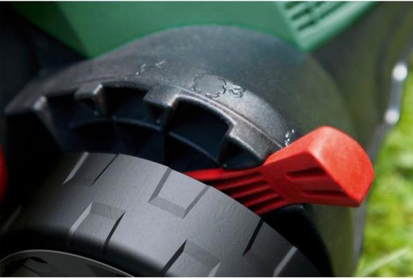 Produktbild Bosch Home & Garden Moosrupfer UniversalRake 900