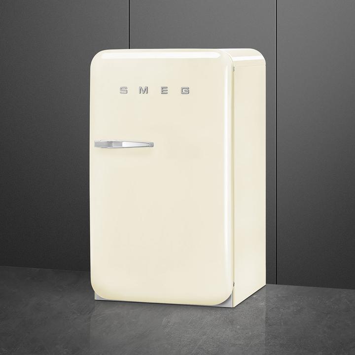 Actual product image Smeg Retro Style FAB10RCR6 (122 l)