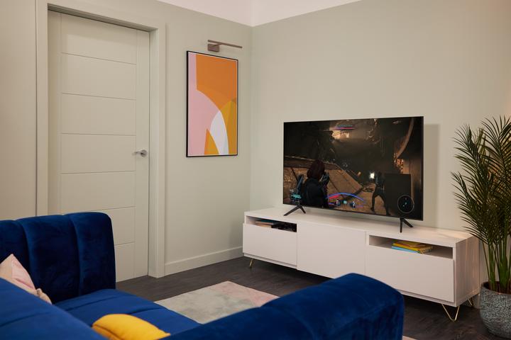 Produktbild Samsung Series 7 UE85AU7100K 2,16 m 4K Ultra HD Smart TV Wifi Grijs (85", LED, 4K)