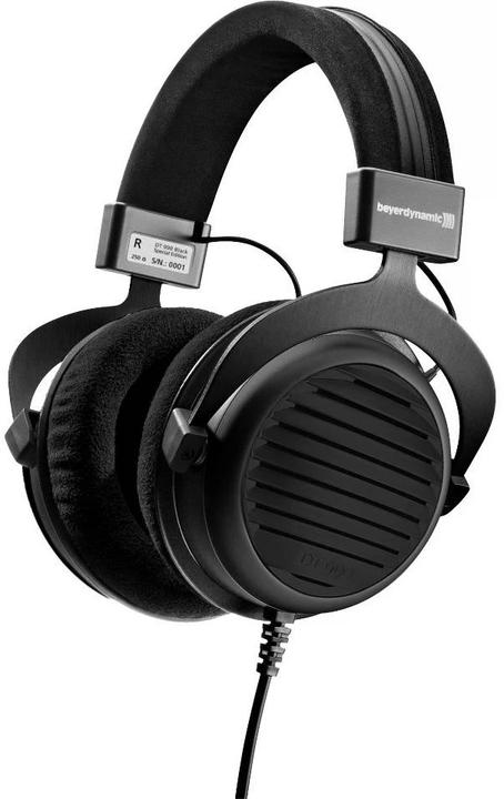 Actual product image Beyerdynamic DT 990 Pro (No noise cancellation, Cable)