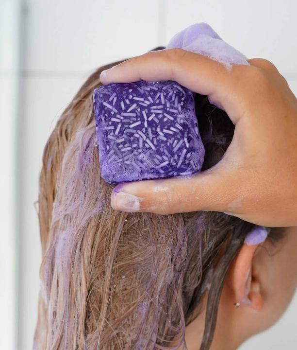 Actual product image Green Room Suds Colour Correction Purple (480 ml, Solid shampoo, Silver shampoo)