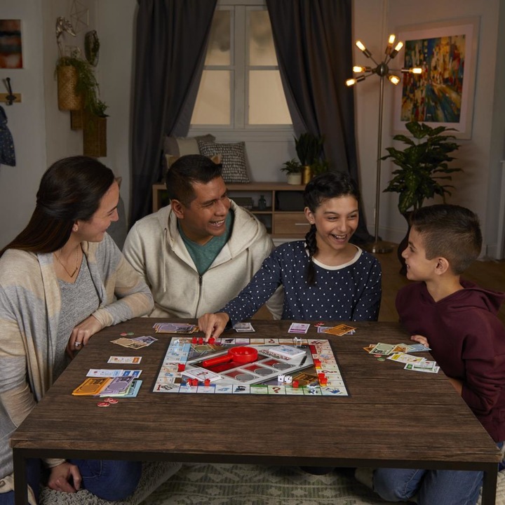 Produktbild Hasbro Monopoly Crooked Cash Board game Economic simulation (Finnisch)