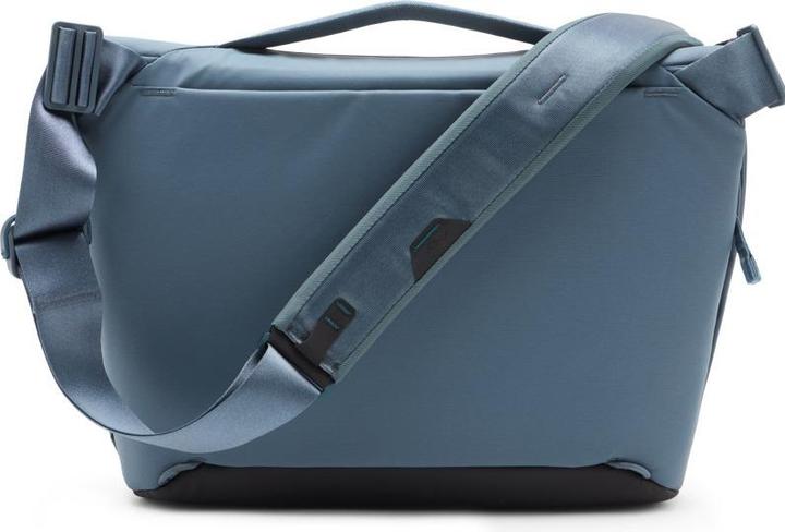 Actual product image Peak Design Everyday Messenger 13L (Camera shoulder bag, 13 l)