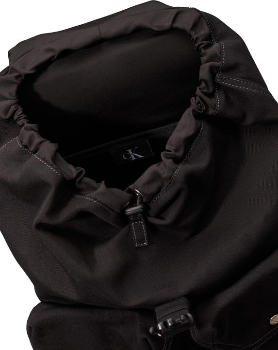 Produktbild Calvin Klein Sport Essentials Flap Bp W