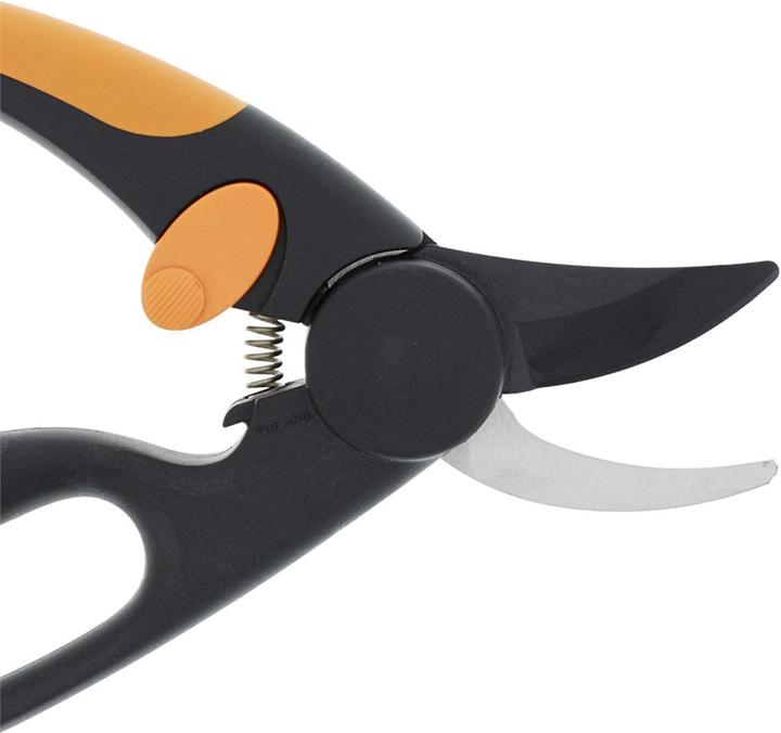 Actual product image Fiskars Garden shears bypass Elegance 1