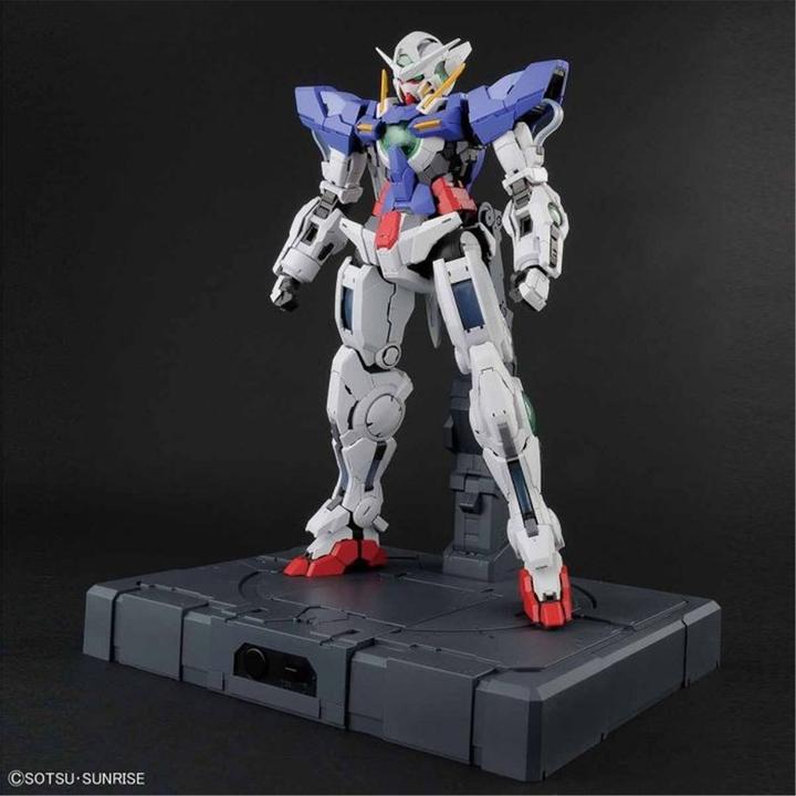 Actual product image Bandai Gundam Exia