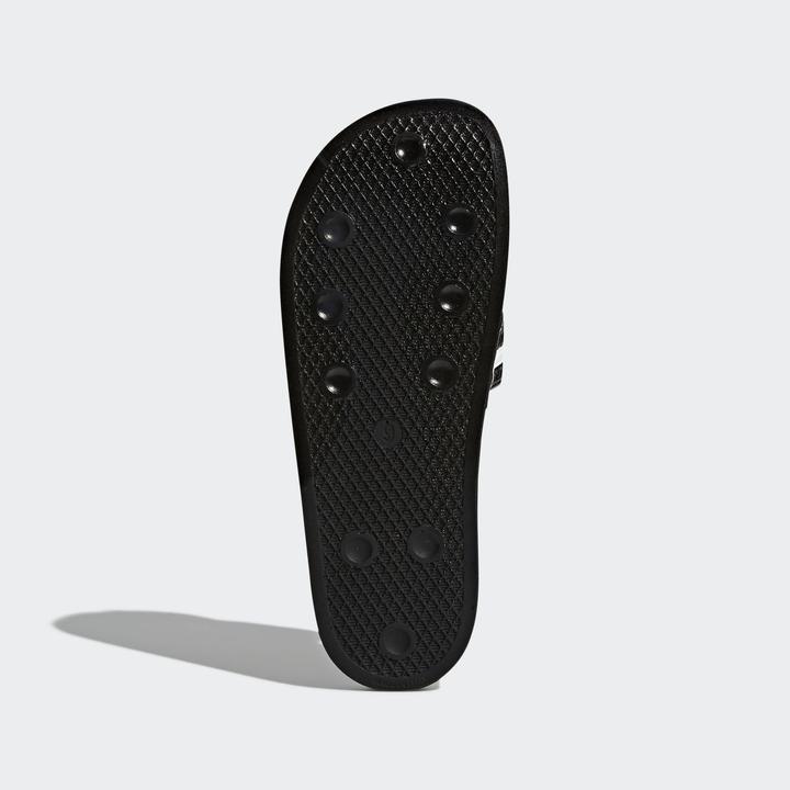 Image du produit adidas Adilette (43 1/3)