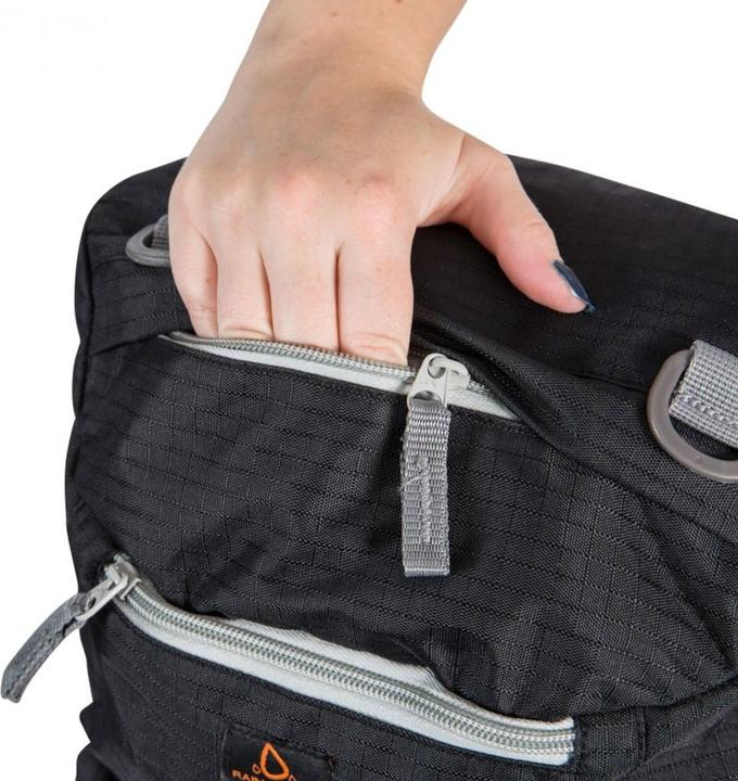 Actual product image Trespass Trek (33 l)