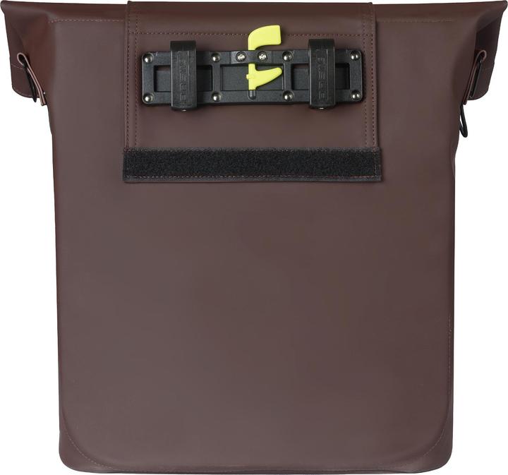 Actual product image Basil Vegan Leather (16 l, Luggage carrier bag)