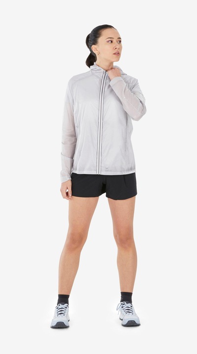 Image du produit Quechua Veste de randonnée femme légère et coupe-vent - MH900 (M)
