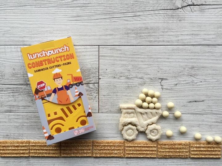 Actual product image Lunch Punch Sandwich Ausstechformen Baustellenfahrzeuge