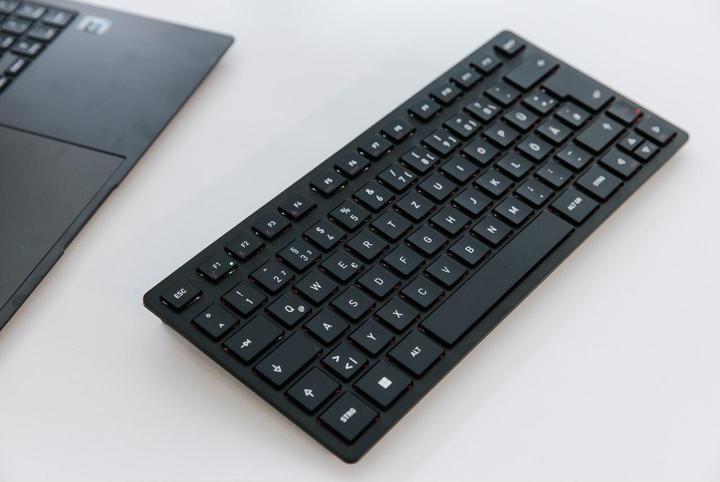 Produktbild CHERRY KW 9200 Mini (Eng. Int., Kabellos)