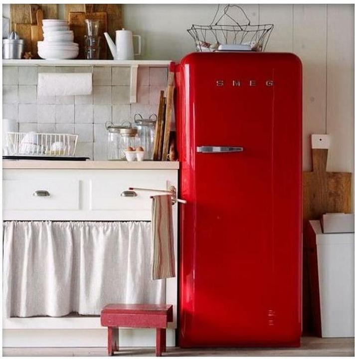 Image du produit Smeg Style rétro FAB28LRD5 (270 l)