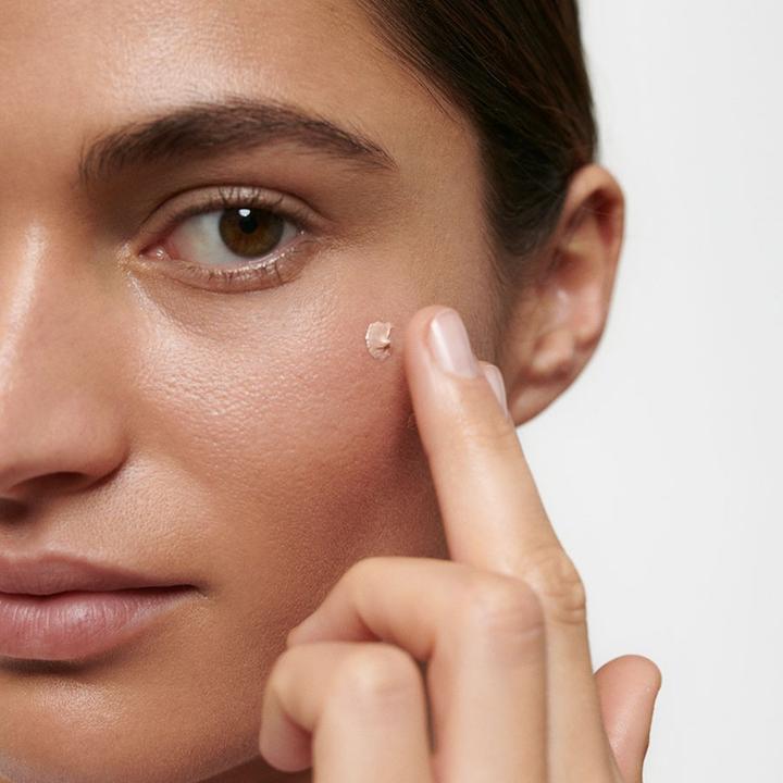 Produktbild Dr. Hauschka Illuminating Fluid (00 Translucent)