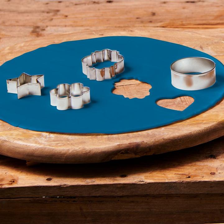 Actual product image FunCakes Sugar Paste Rolled Out - Denim Blue 430gr (1 x)