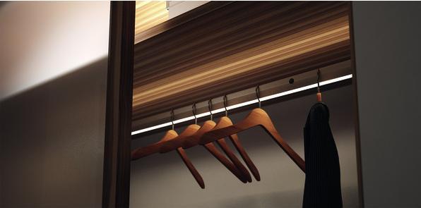 Produktbild Halemeier Kleiderstangen beleuchtet LitePipe 12 V