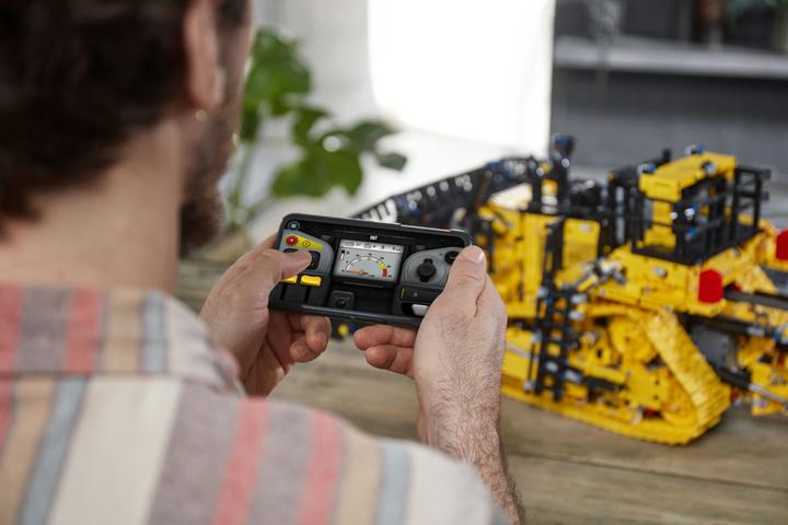 Produktbild LEGO Cat D11 Bulldozer (42131, LEGO Technic)