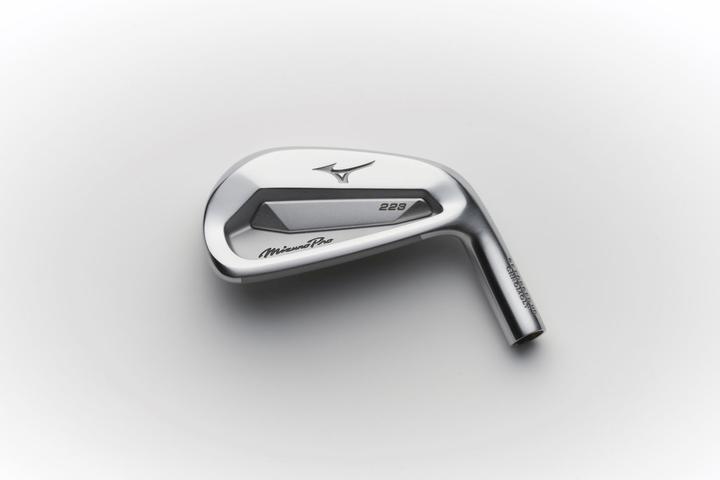 Actual product image Mizuno Pro 223 (Right-handed)