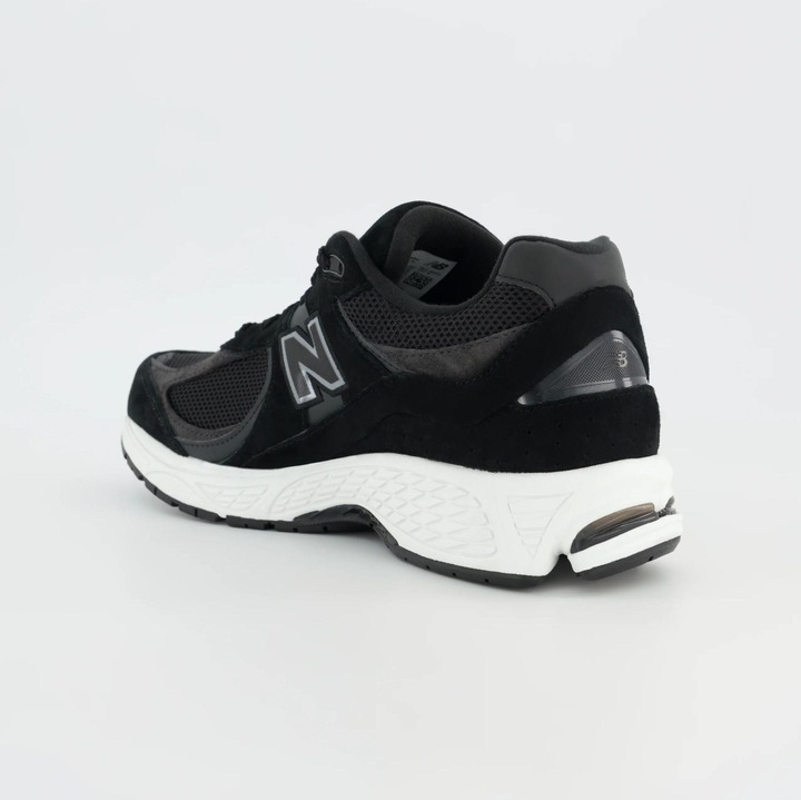 Image du produit New Balance M2002RBK (45)