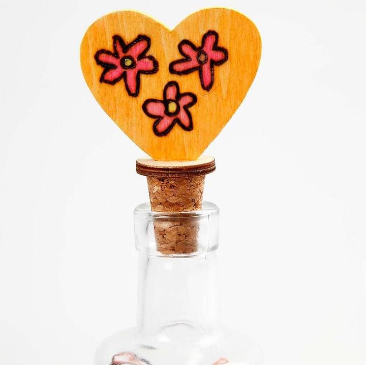 Actual product image Creativ Company Wooden bottle stopper 9 cm, 12 pieces