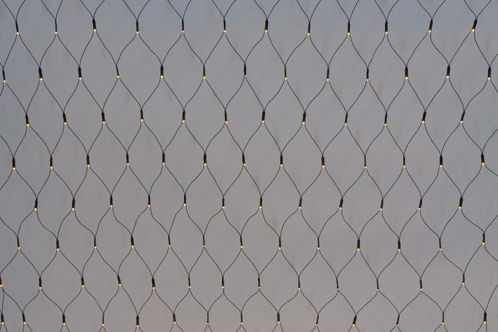 Image du produit GuGus LED Outdoor Lichternetz 240 LED warm weisses Licht 150x150cm Kabelfarbe: Grün (1.50 m)