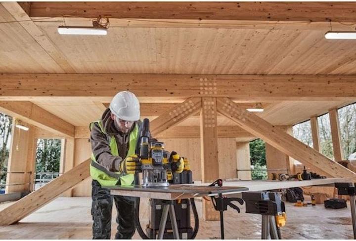 Productafbeelding DeWalt DCW620NT-XJ Draadloze bovenfrees