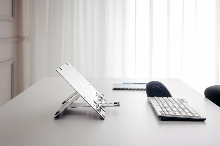 Actual product image Bakker Elkhuizen Flex Top 270 Notebook Stand