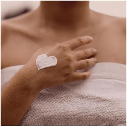 Actual product image L'Occitane Shea Butter Vanilla Bouquet Hand Cream (30 ml)