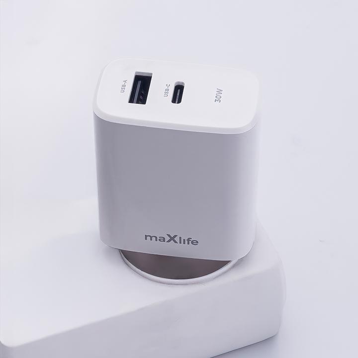 Produktbild Maxlife MXTC-10-30AC PD QC Ladegerät 1x USB-C 1x USB 30W weiss (30 W, 2 Ports)