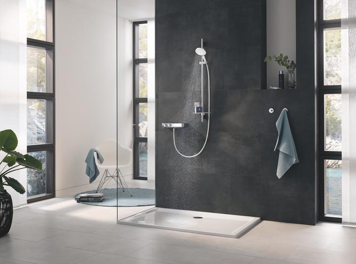 Actual product image Grohe Rainshower SmartActive 130 Brausestangenset