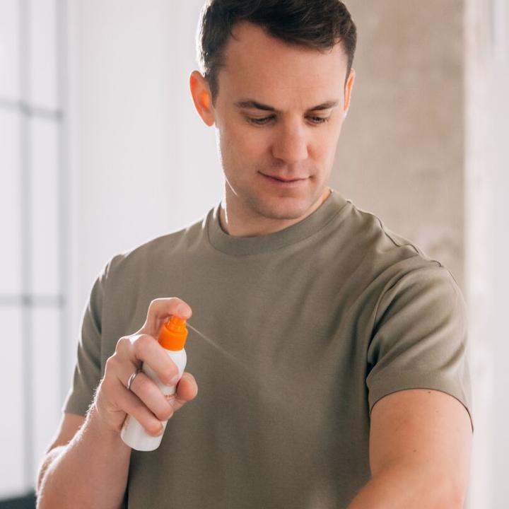 Immagine prodotto Kübler Sport newkee® 12-teiliges Thekendisplay SUN (Spray solare, SPF 50+, 1800 g)