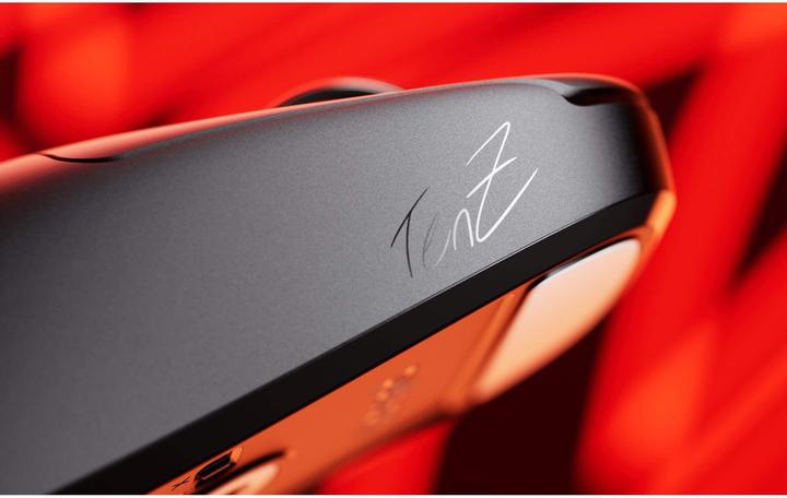 Produktbild Pulsar TenZ Signature Edition Mouse (Kabellos, Kabelgebunden)