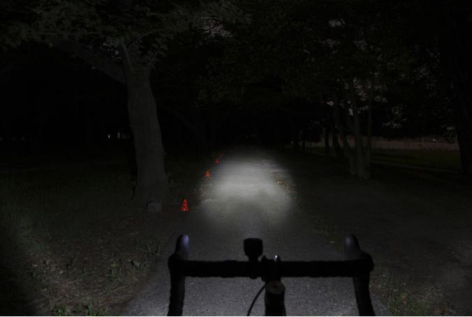 Actual product image CatEye GVOLT20 HL-EL350G Spotlight