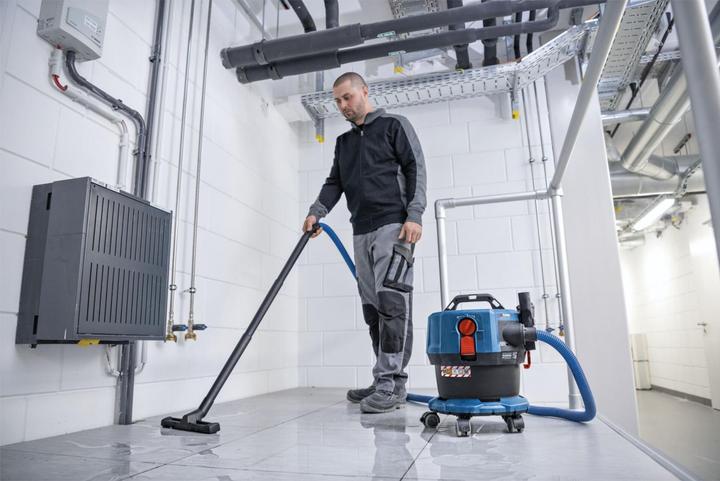 Immagine prodotto Bosch Professional Aspirapolvere a batteria GAS 18V-12 MC, versione solista (Aspirapolvere a umido e a secco)