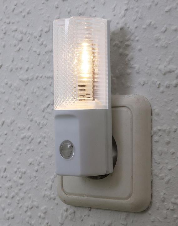 Actual product image König Design LED night light with day/night sensor 230V, with white LEDs, only 1W