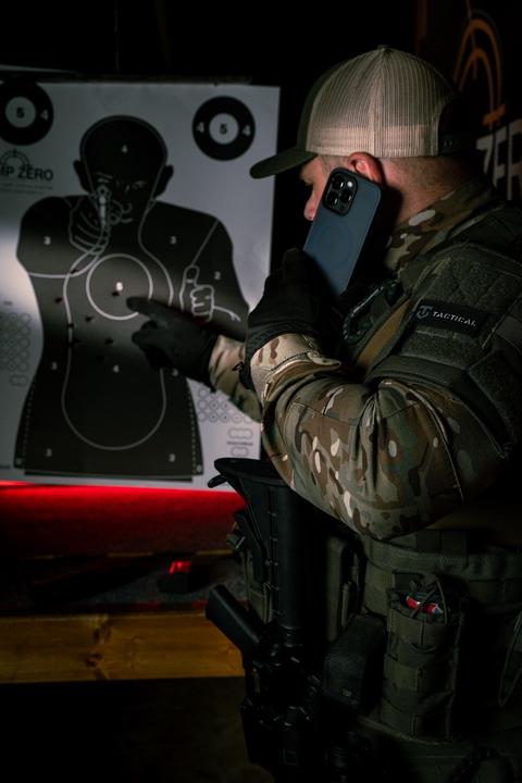 Productafbeelding Tactical Tactische MagForce Hyperstealth hoes voor iPhone 16 Asfalt (Apple iPhone 16)