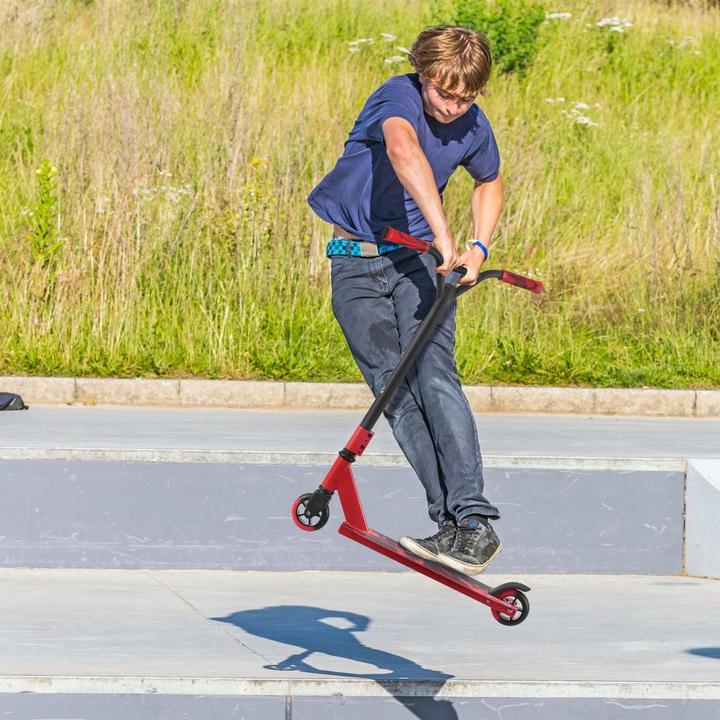 Produktbild Juskys Stunt Scooter mit 360° Lenkung